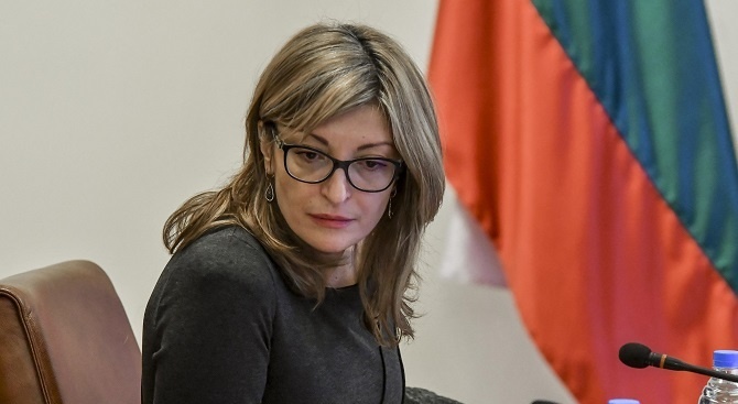 Eкатерина Захариева изпрати съболезнователна телеграма до външния министър на Украйна 