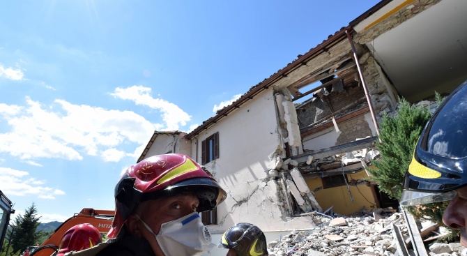 Земетресение с магнитуд 4,5 разтърси Централна Италия