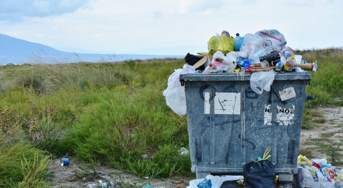 Проверка е установила незаконно изхвърляне на отпадъци в общински имот в Русе