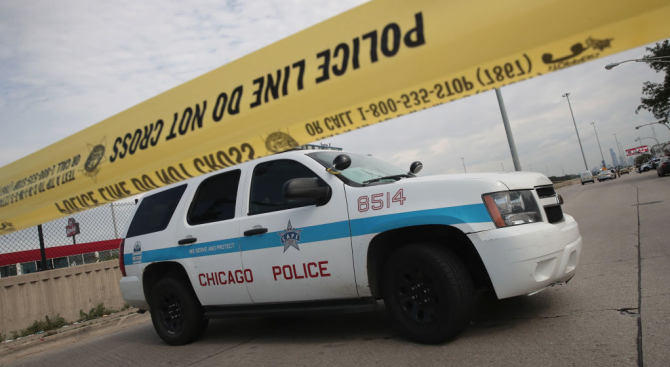 Най-малко 13 пострадали при стрелба в Чикаго