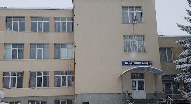 Държавната агенция за закрила на детето се зае с побоя в училище в Русенско