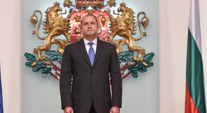 Румен Радев свиква среща за проблемите в изборния процес
