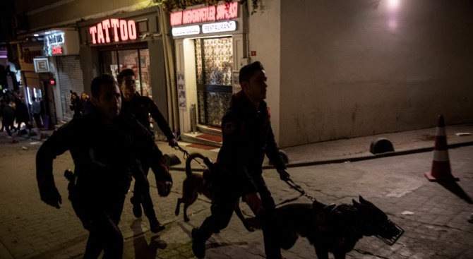 Българин вилня с мачете в истанбулски ресторант 