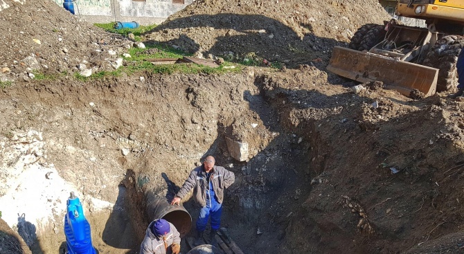 Започна цялостна подмяна на водопроводната мрежа в село Зимница