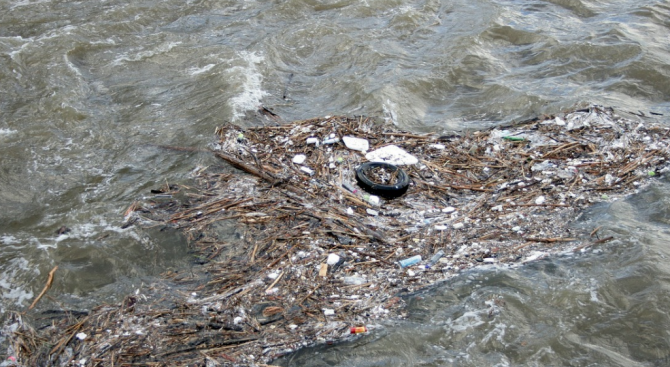 Установено е нерегламентирано заустване на отпадъчни води в Силистра