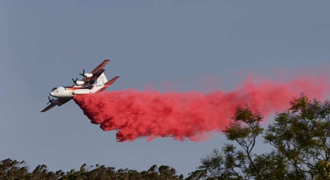 Самолет за гасене на пожари се разби в Австралия