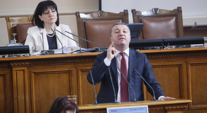 Драгомир Стойнев: Кризата с водата, въздуха и боклука е резултат от управлението на ГЕРБ