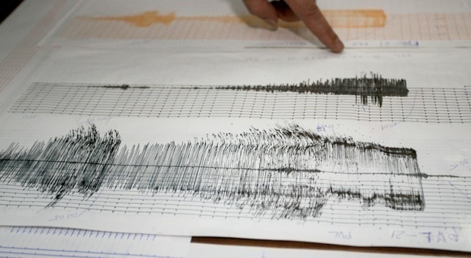 Земетресение с магнитуд 5,1 разтърси Западна Турция