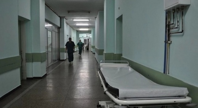  Лекари продължават да се борят за живота на пострадалите при жестоката катастрофа край Русе