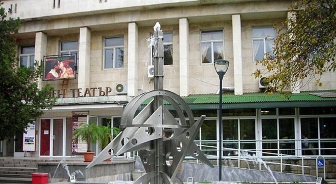 Ловеч предлага на Министерството на културата театърът в града да носи името на Стефан Данаилов 