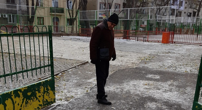 200 души минаха през Пирогов заради поледиците