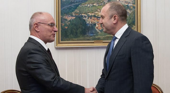 Румен Радев се срещна с управителя на БНБ