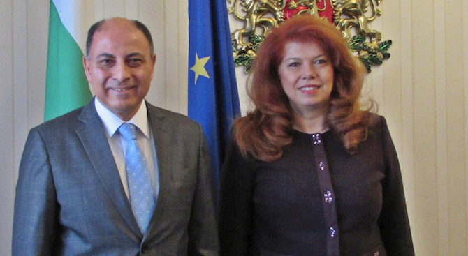 Мира в Близкия изток и бежанската криза обсъдиха вицепрезидентът Илияна Йотова и посланикът на Египет 