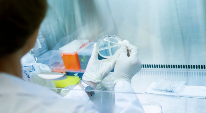 Над 30 души в област Русе са под наблюдение заради съмнения за коронавирус  
