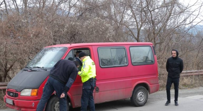 Специализирана полицейска операция се провежда в село Оброчище