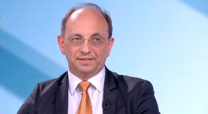 Николай Василев: Няма никакви негативи и рискове от приемането на еврото