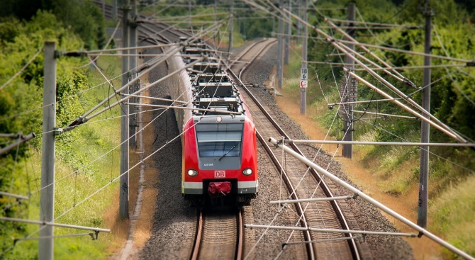 15-годишно момче се хвърли пред влак в Асеновград