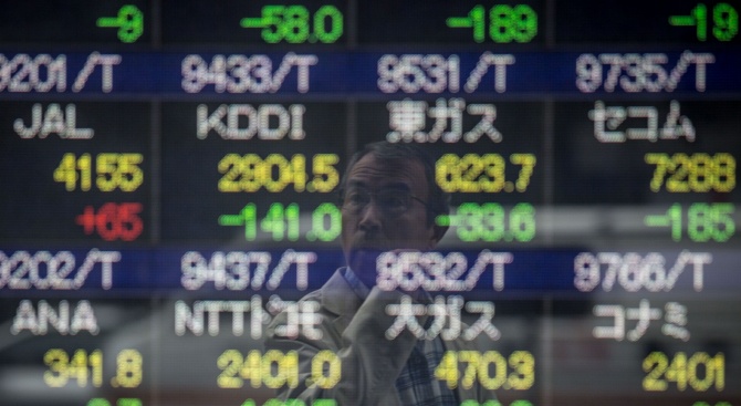  Азиатските фондови борси отбелязаха рязък спад след спада на Уолстрийт