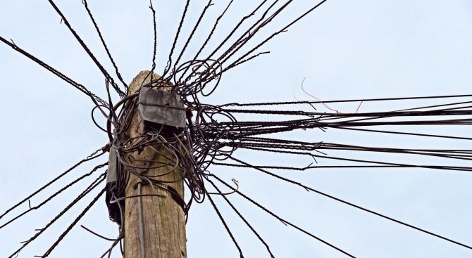 30 метра телефонен кабел задигна криминално проявен