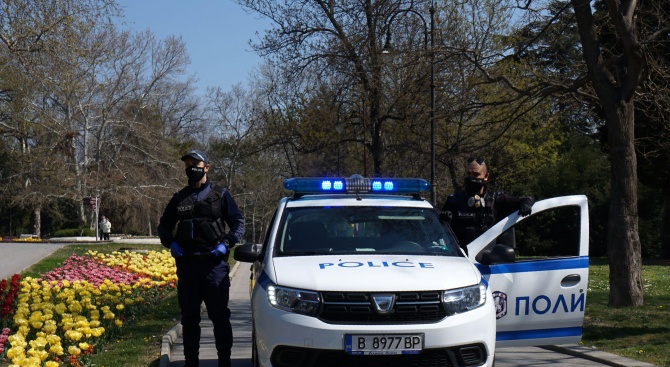За ден полицията във Варна състави 25 акта на разхождащи се в паркове и детски площадки