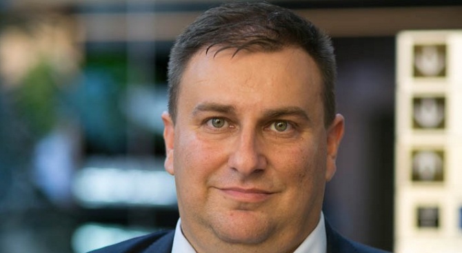 Емил Радев настоя за пълна прозрачност при изготвянето на новия черен списък на ЕС за пране на пари в трети страни
