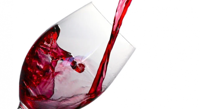 Продажбите на вино в Европа могат да се понижат с 35% през 2020