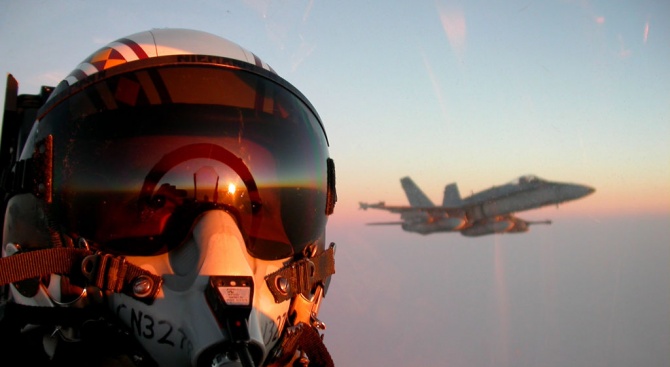 Британските ВВС прогониха "руски реликви от Студената война"