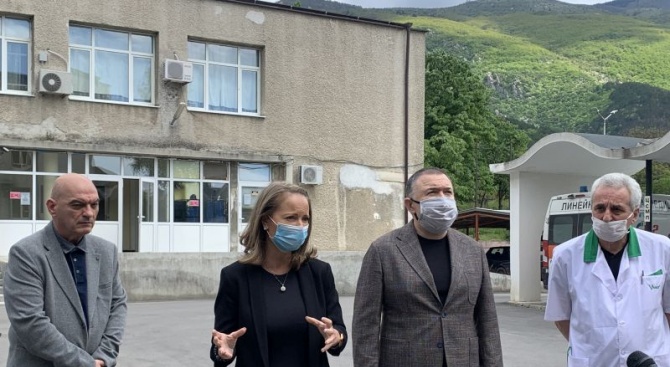 Спешен приемен кабинет в Карлово започна да приема пациенти