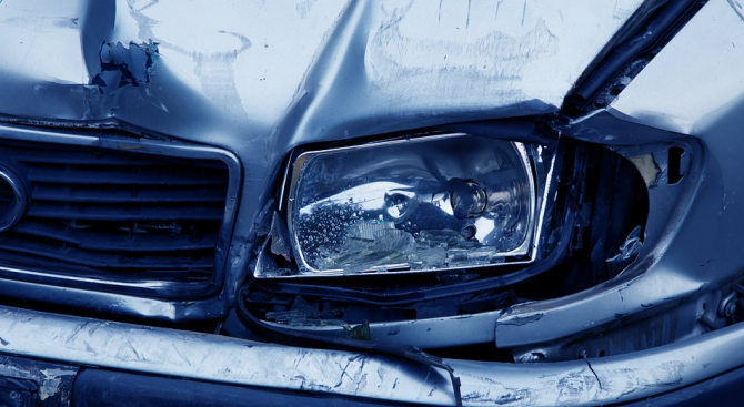  Пиян шофьор е ударил в Пловдив пет паркирани коли 