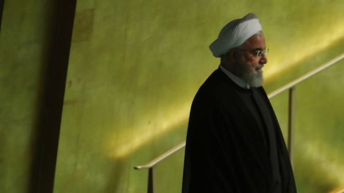 Джамиите в Иран ще отворят врати за вярващи