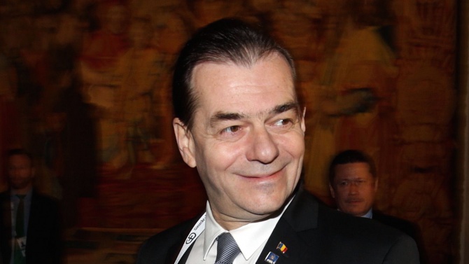 Румънският премиер олекна с € 500 заради купон