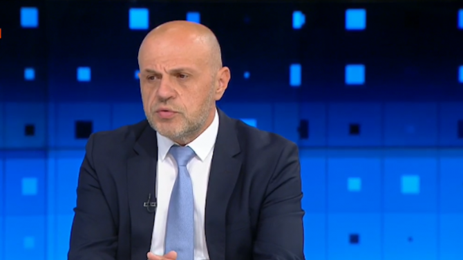 Томислав Дончев категоричен за държавните бензиностанции: На никого няма да се отнема бизнеса