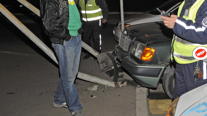 Пиян шофьор катастрофира на пътя Сунгурларе-Камчия