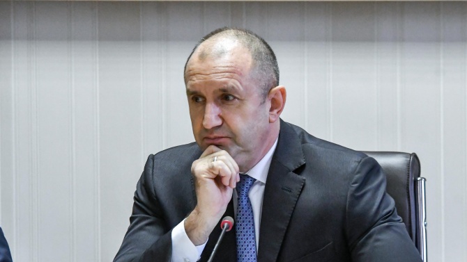 Румен Радев: Ще запомним академик Воденичаров като далновиден и ...