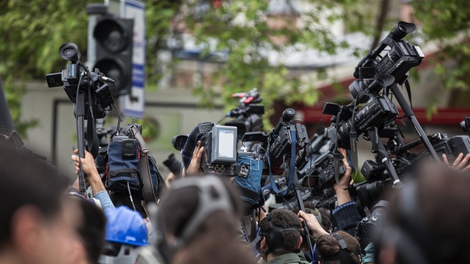 Държавата ще плаща социалните осигуровки на журналисти в Северна Македония