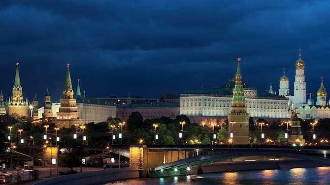 Критици на Кремъл порицаха раздаването на ваучери на участниците във всенародното гласуване 