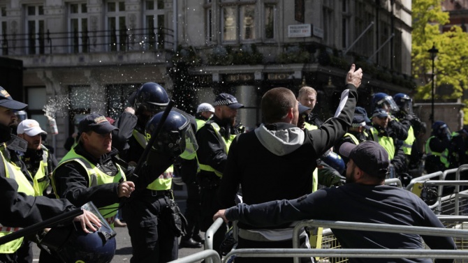  Британската полиция отправи предупреждение в очакване на антирасистки демонстрации в Лондон