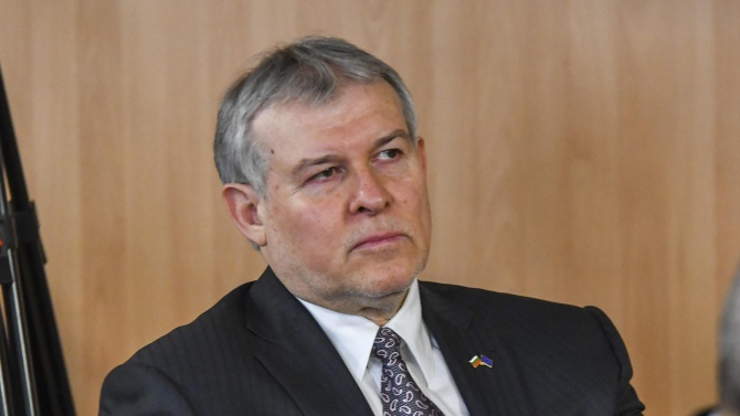 Румен Христов разкри под шлифера на Борисов ли е СДС