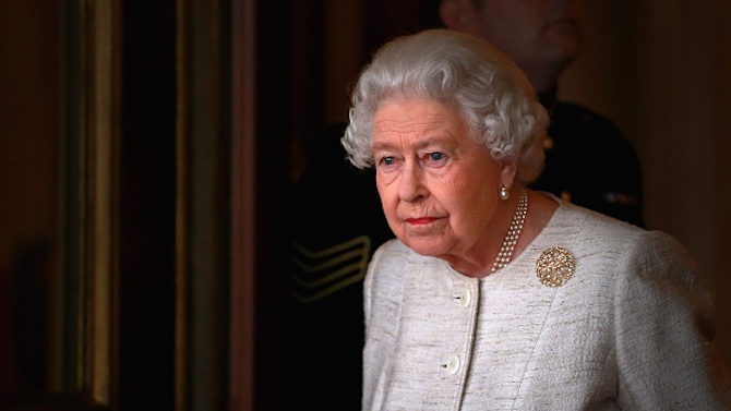 Кралица Елизабет Втора за пръв път няма да присъства на конните надбягвания "Роял Аскот" 