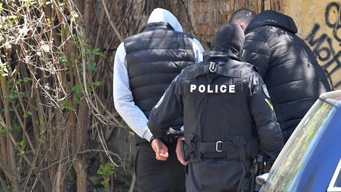 Във Франция арестуваха български сериен обирджия