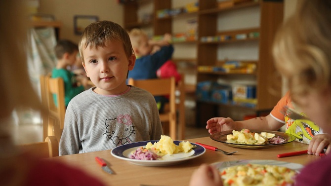 Община Пловдив увеличава с 33% средствата за изхранване в детските градини