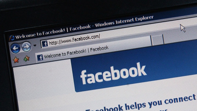 Фейсбук забрани крайнодясното движение "Бугалу"