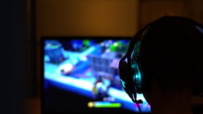 Компютърни игри докараха инсулт на 15-годишен геймър