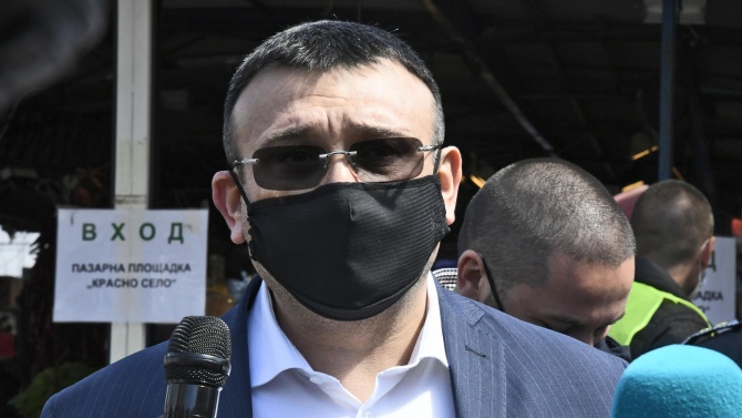 Младен Маринов ще информира в парламента депутатите за протестите