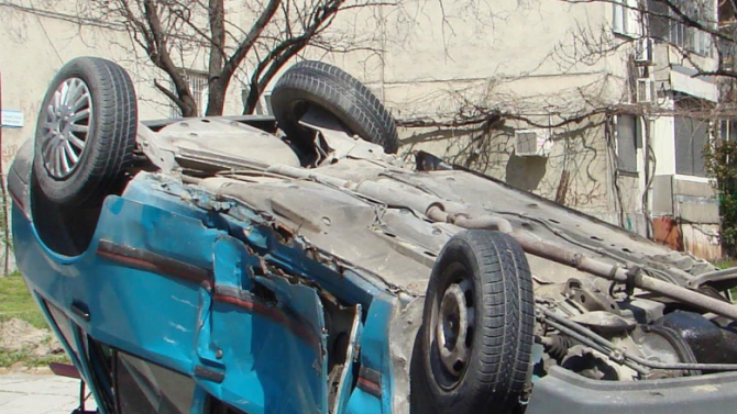 Млад шофьор е с опасност за живота след катастрофа край Габрово 