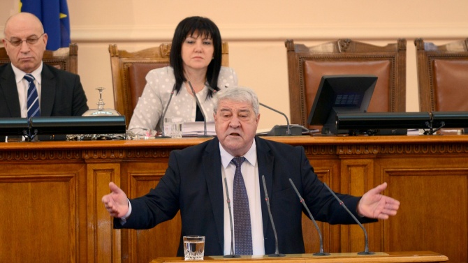 Спас Гърневски: Предсрочни избори? Би било национално предателство
