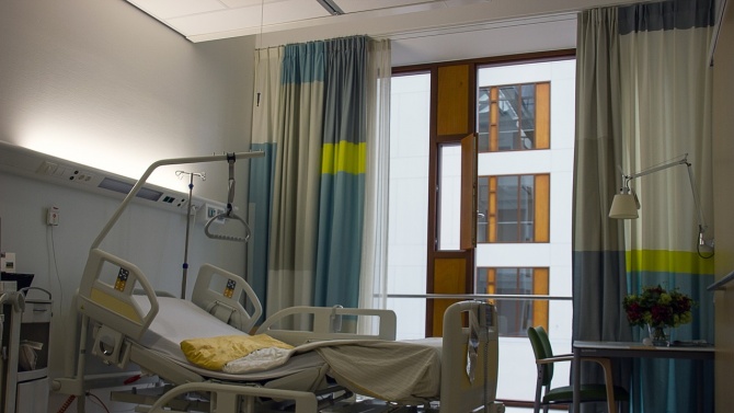  Проверяват болничното заведение във Велико Търново поради гибелта на юноша с ковид 