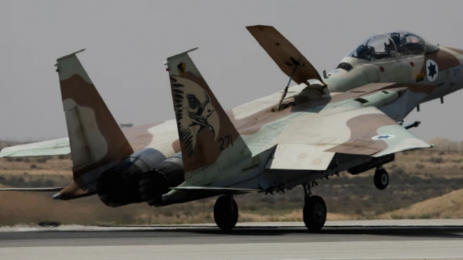 Изтребители на израелските ВВС кацнаха за пръв път в историята в Германия 