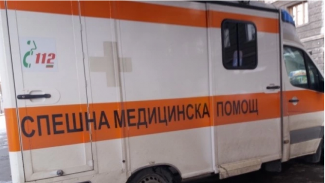 Пет души са пострадали след катастрофа по пътя Варна - Девня
