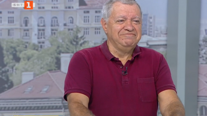 Проф. Константинов: Освен с машини, трябва да може да се гласува и с хартиена бюлетина